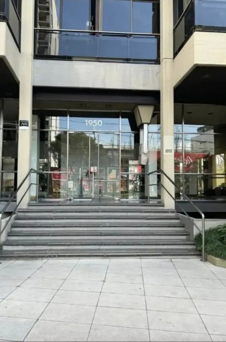 ALQUILER - ESPECTACULAR DEPARTAMENTO 6 AMBIENTES EN OLIVOS - 2