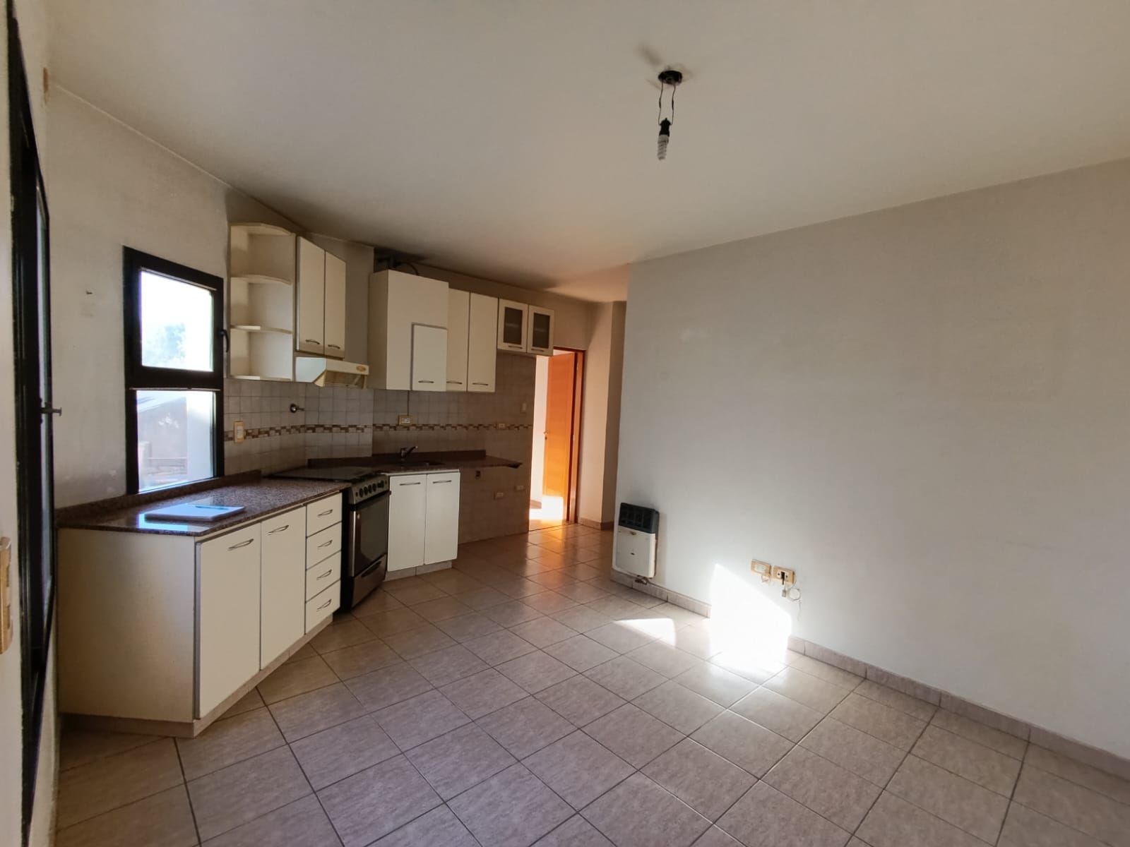 ALQUILER - DEPARTAMENTO 2 AMBIENTES EN EDIFICIO - IMPECABLE - 6