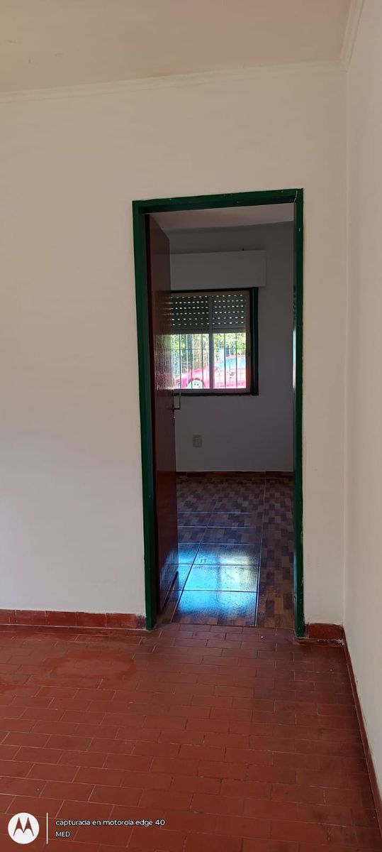 VENTA - DEPTO. 2 AMBIENTES C/ENTRADA DE AUTO - AL FRENTE - 6