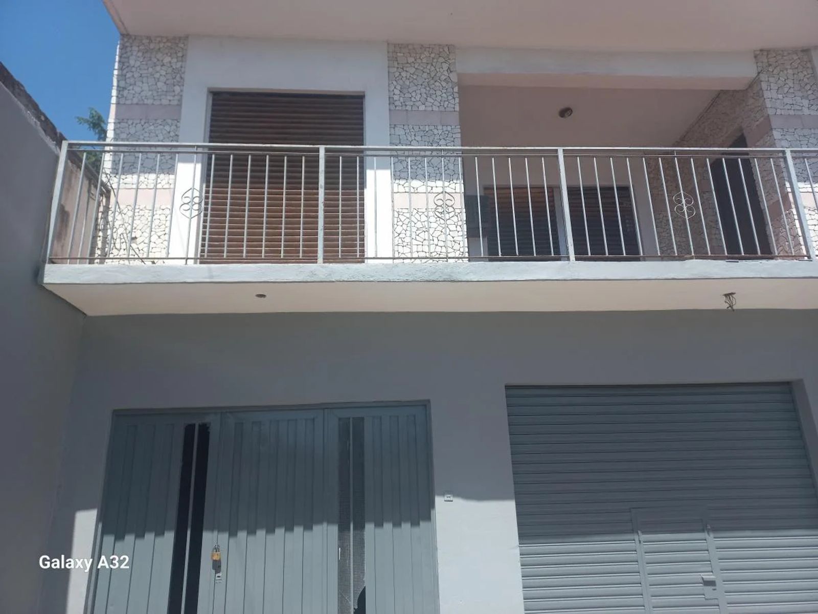 VENTA - LOCAL COMERCIAL C/VIVIENDA - MONTE GRANDE - 2