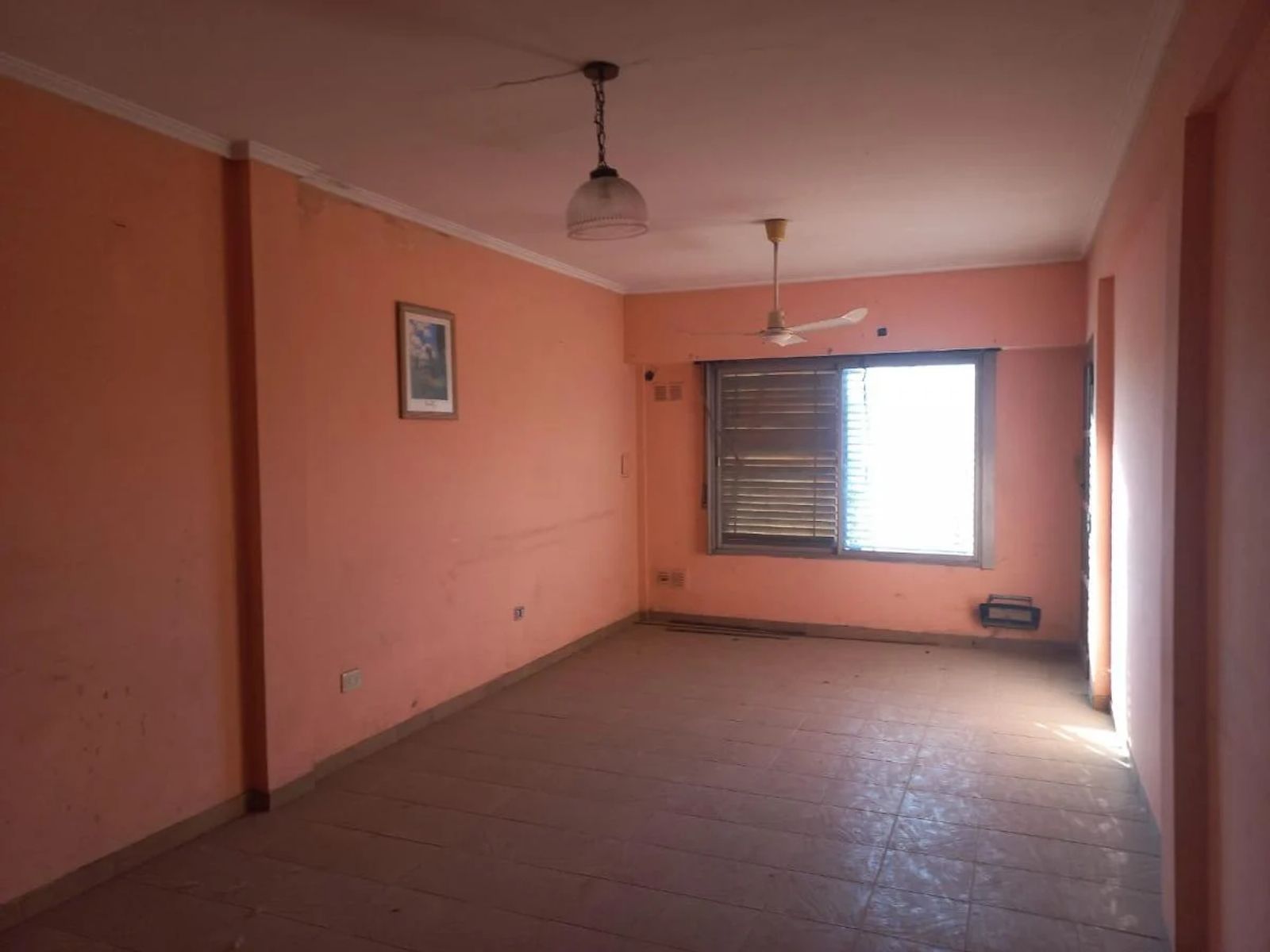 VENTA - LOCAL COMERCIAL C/VIVIENDA - MONTE GRANDE - 5