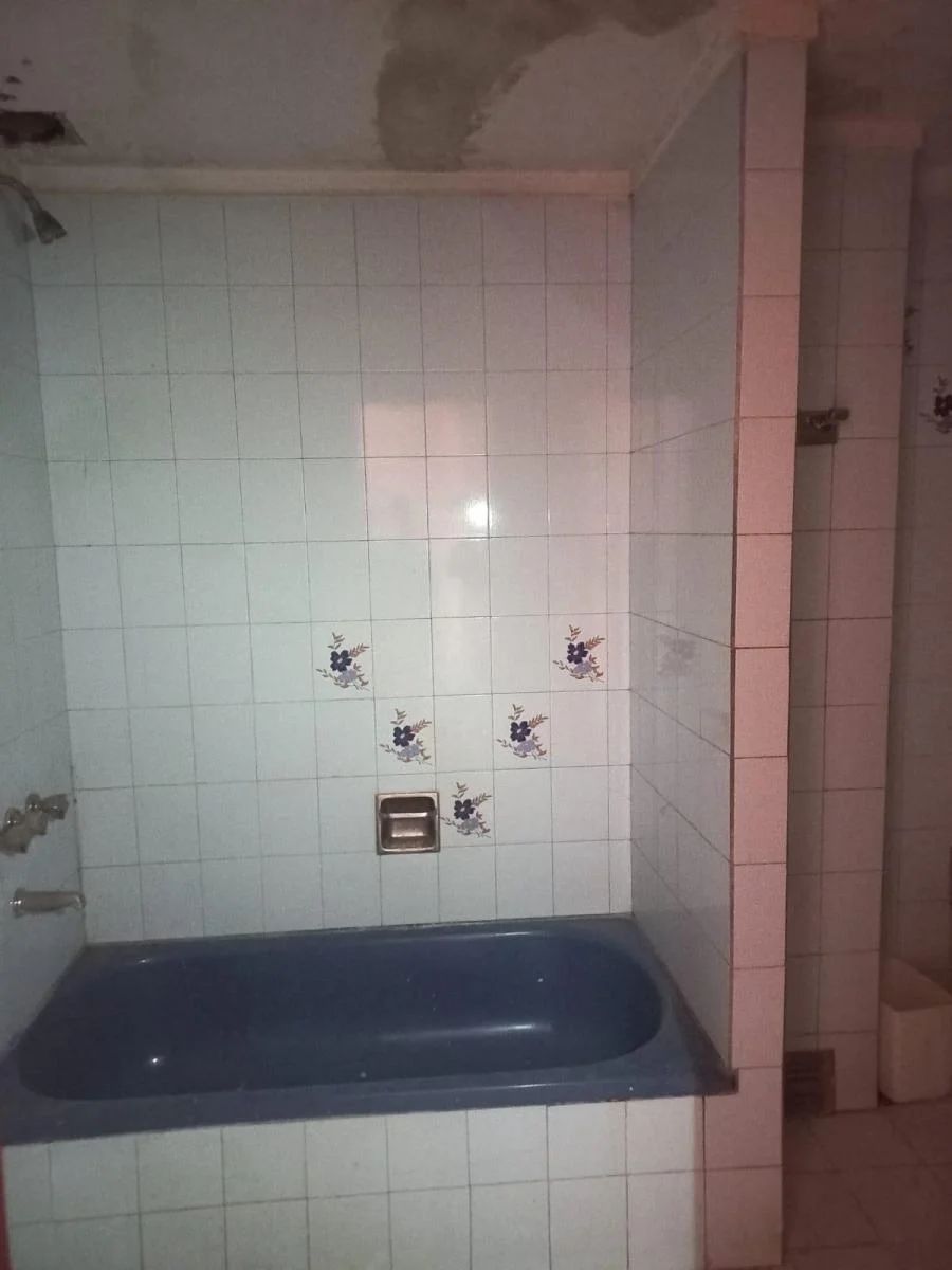 VENTA - LOCAL COMERCIAL C/VIVIENDA - MONTE GRANDE - 9