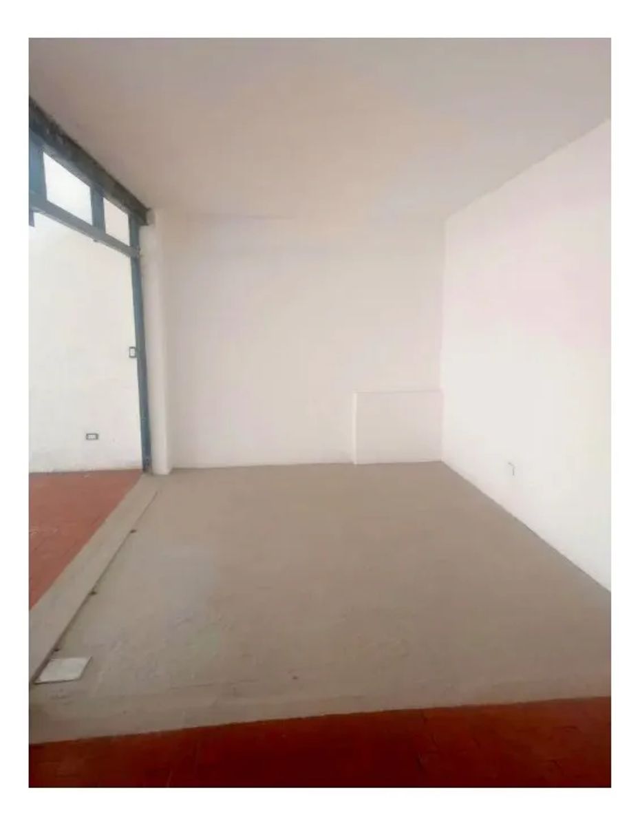 ALQUILER - LOCAL COMERCIAL DE 170 M2 - CIUDADELA CENTRO - 6