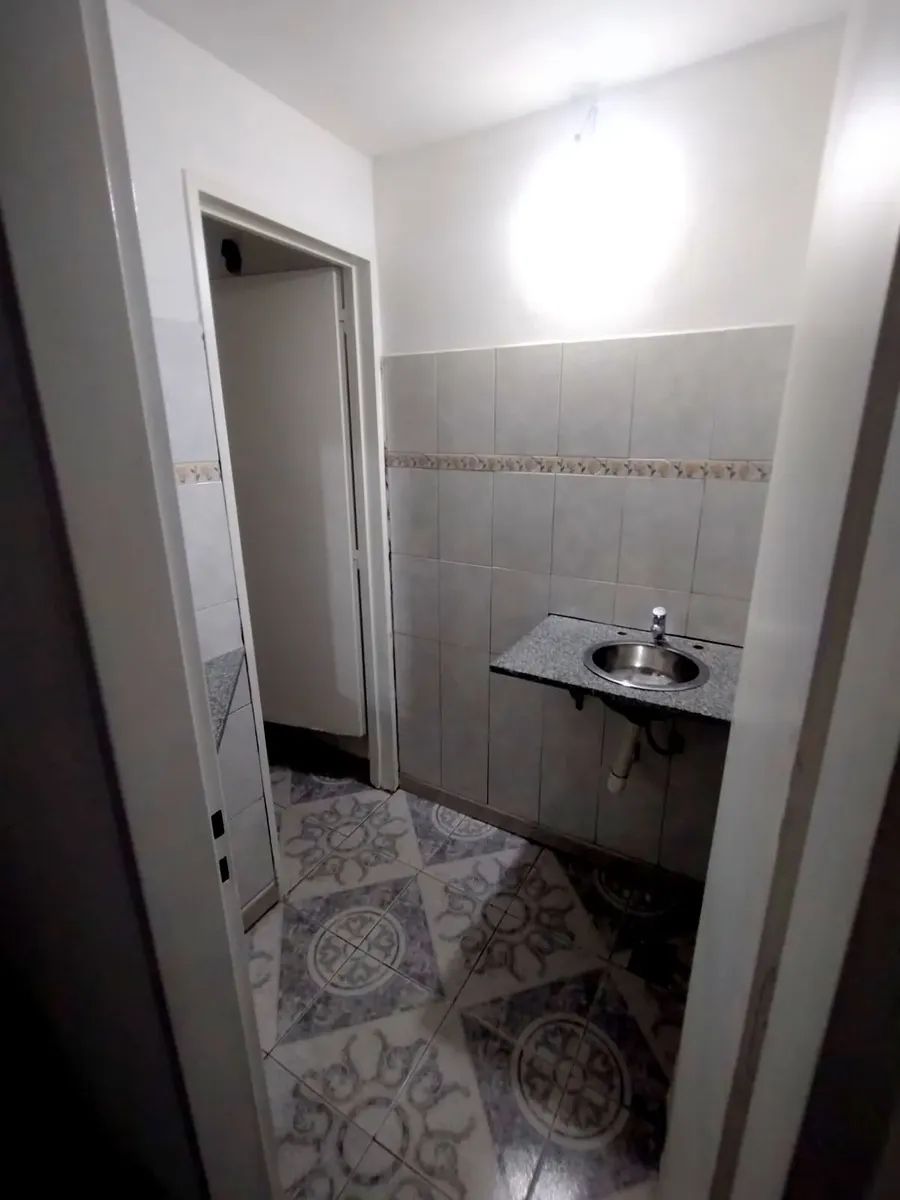 ALQUILER - LOCAL COMERCIAL DE 170 M2 - CIUDADELA CENTRO - 10