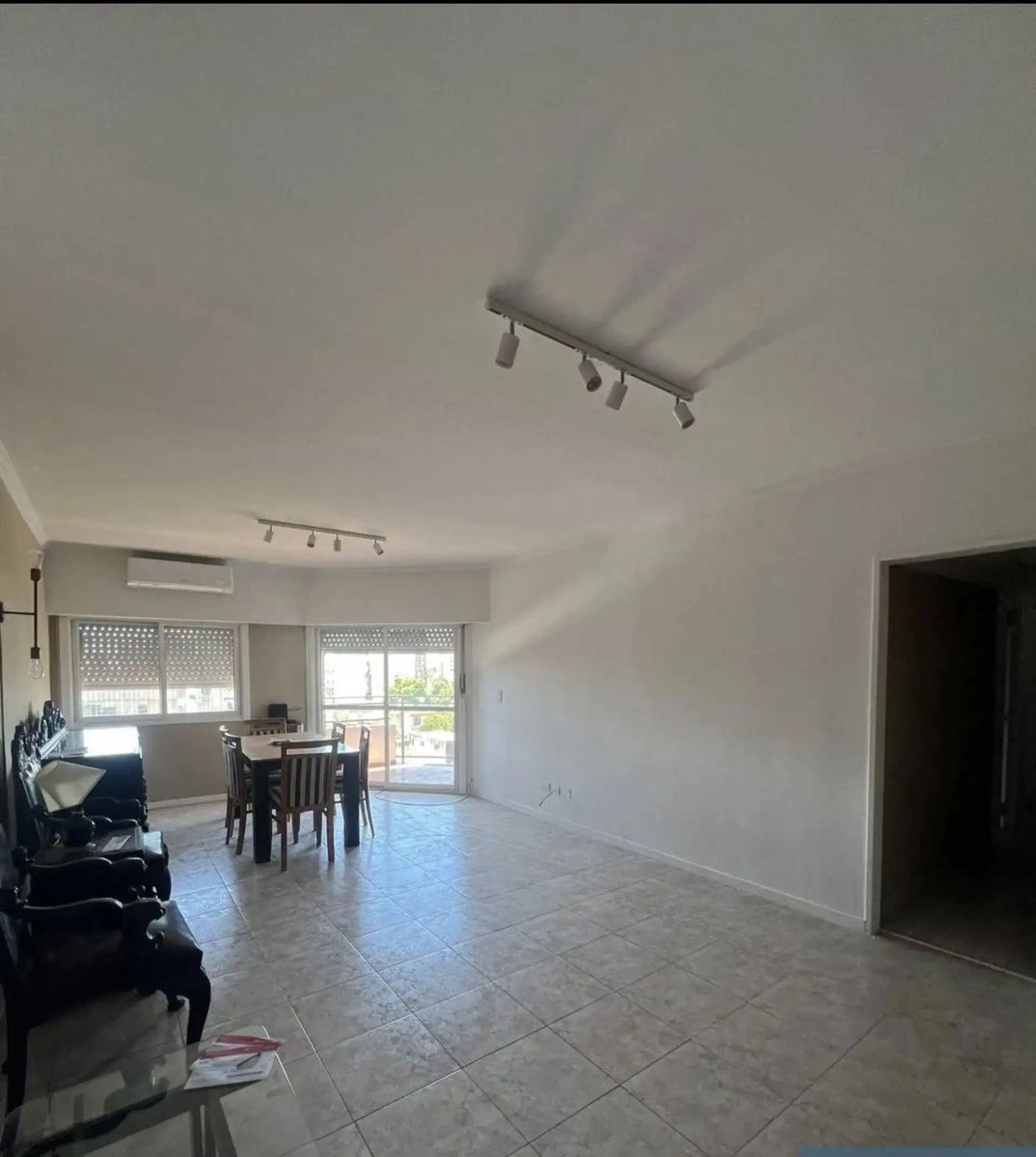ALQUILER - DEPARTAMENTO 3 AMBIENTES C/COCHERA - EN IMPECABLES CONDICIONES - 3