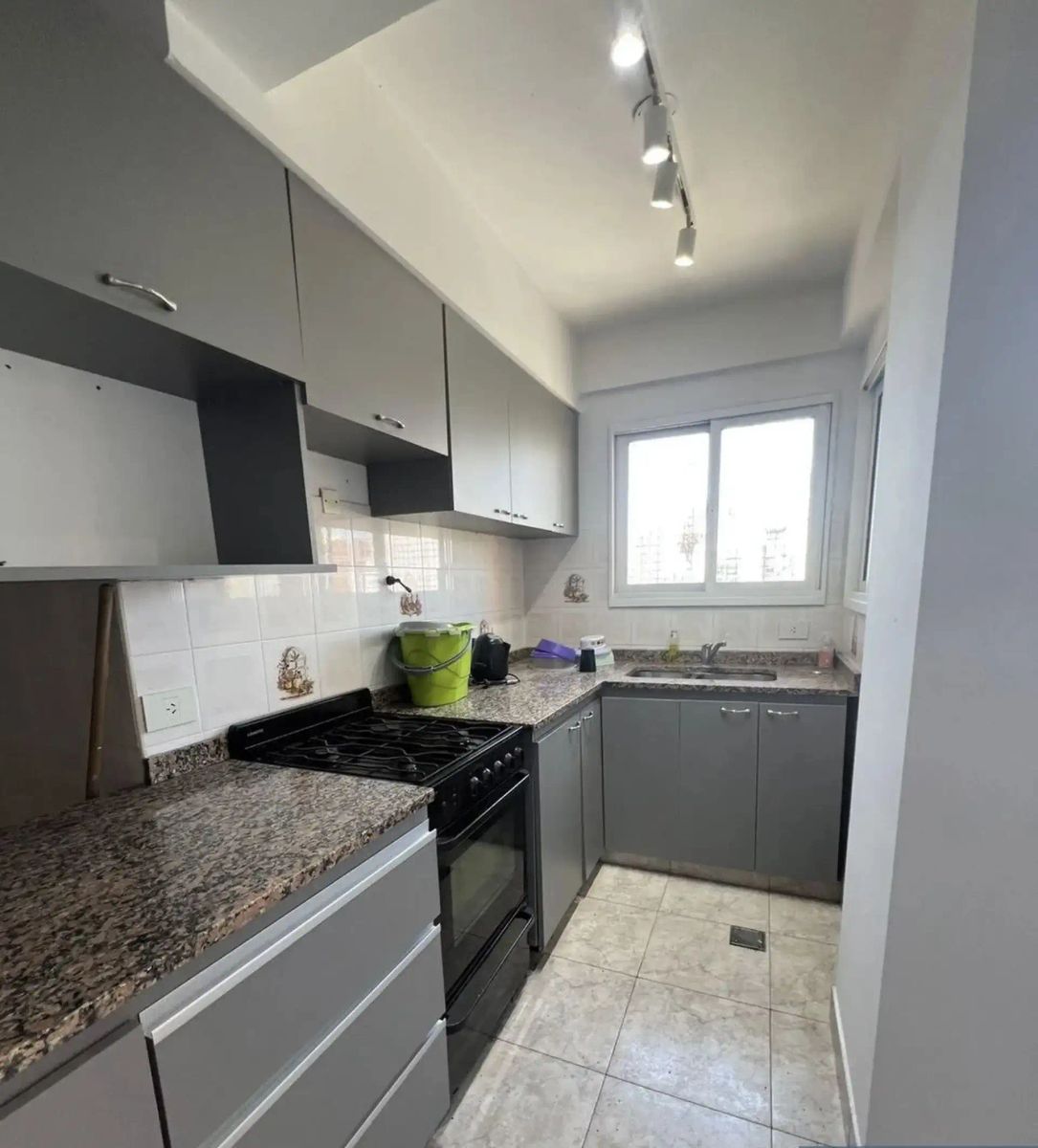 ALQUILER - DEPARTAMENTO 3 AMBIENTES C/COCHERA - EN IMPECABLES CONDICIONES - 9