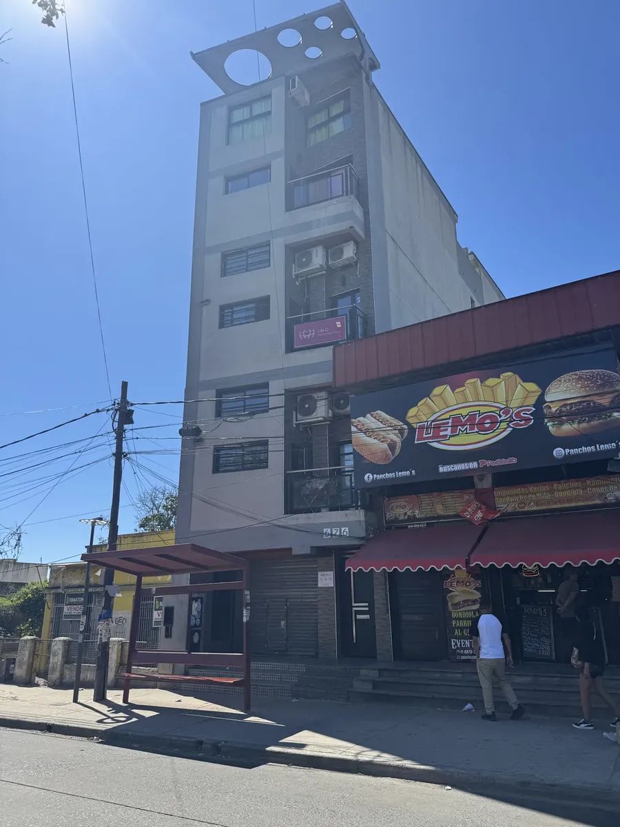 ALQUILER - LOCAL COMERCIAL DE 37 M2 - BERAZATEGUI - 2