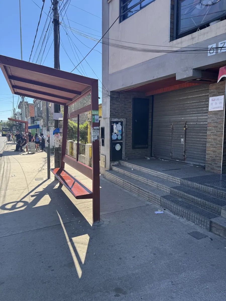 ALQUILER - LOCAL COMERCIAL DE 37 M2 - BERAZATEGUI - 3