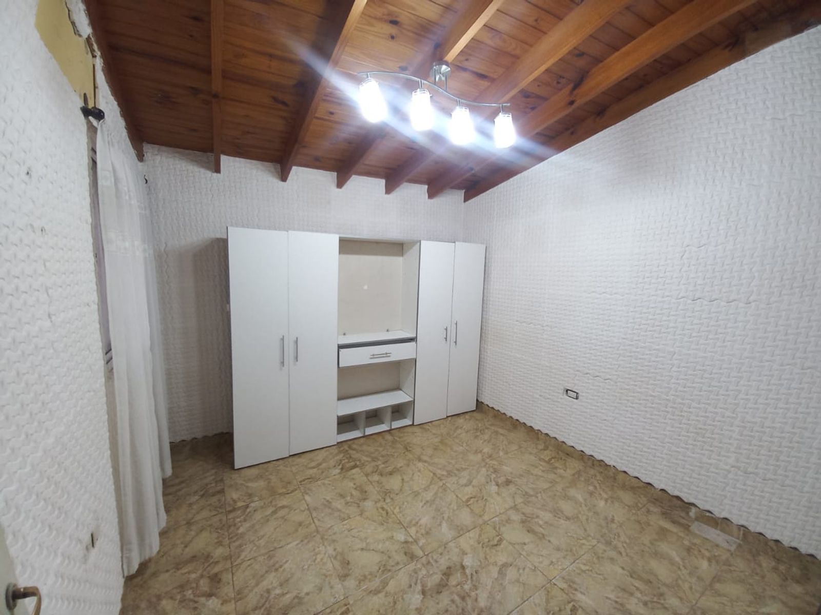 ALQUILER - DEPARTAMENTO 3 AMBIENTES EN PRIMER PISO - 5