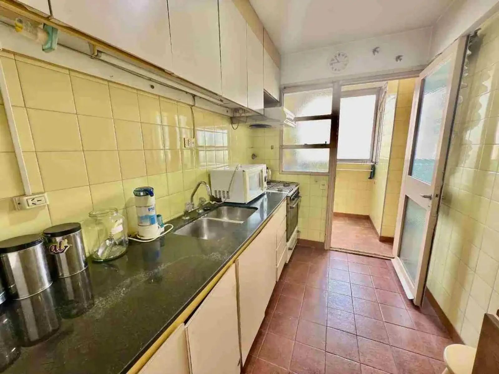 VENTA - DEPARTAMENTO 4 AMBIENTES IMPECABLE - PISO 10 - 9