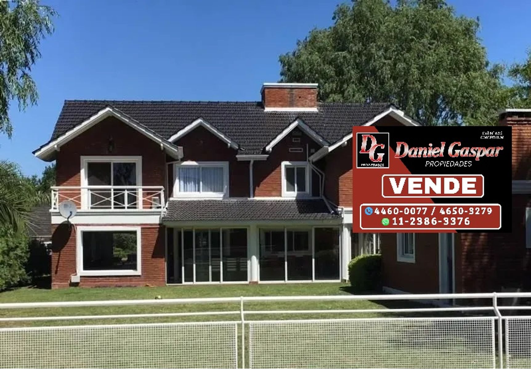 VENTA - IMPRESIONANTE CASA 6 AMBIENTES EN COUNTRY CLUB BOCA RATÓN - 1