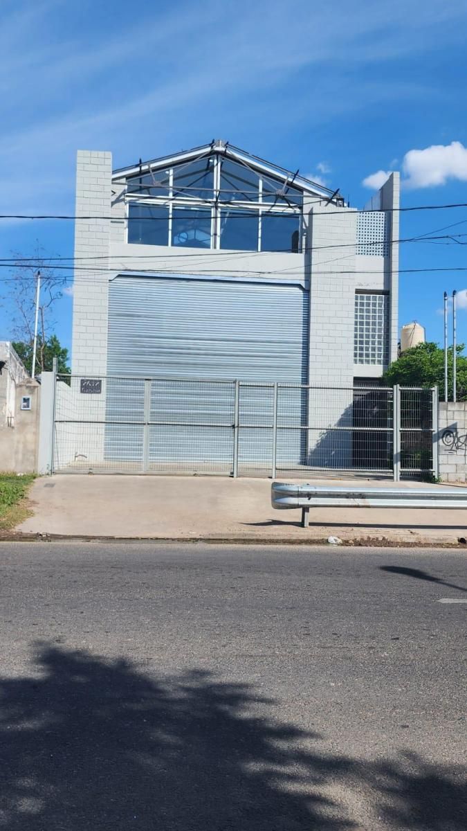 ALQUILER - GRAN LOCAL COMERCIAL DE 206 M2 - ¡A ESTRENAR - 3