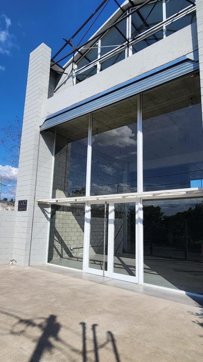 ALQUILER - GRAN LOCAL COMERCIAL DE 206 M2 - ¡A ESTRENAR - 4