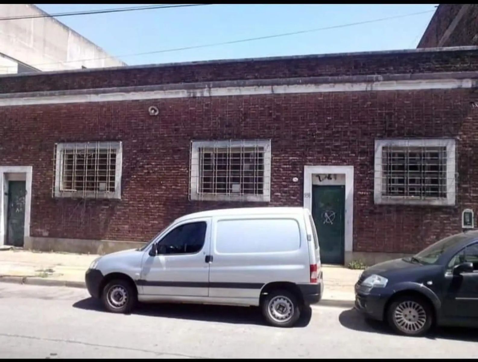 ALQUILER - GALPÓN/DEPÓSITO EN ZONA ESTRATÉGICA - 2