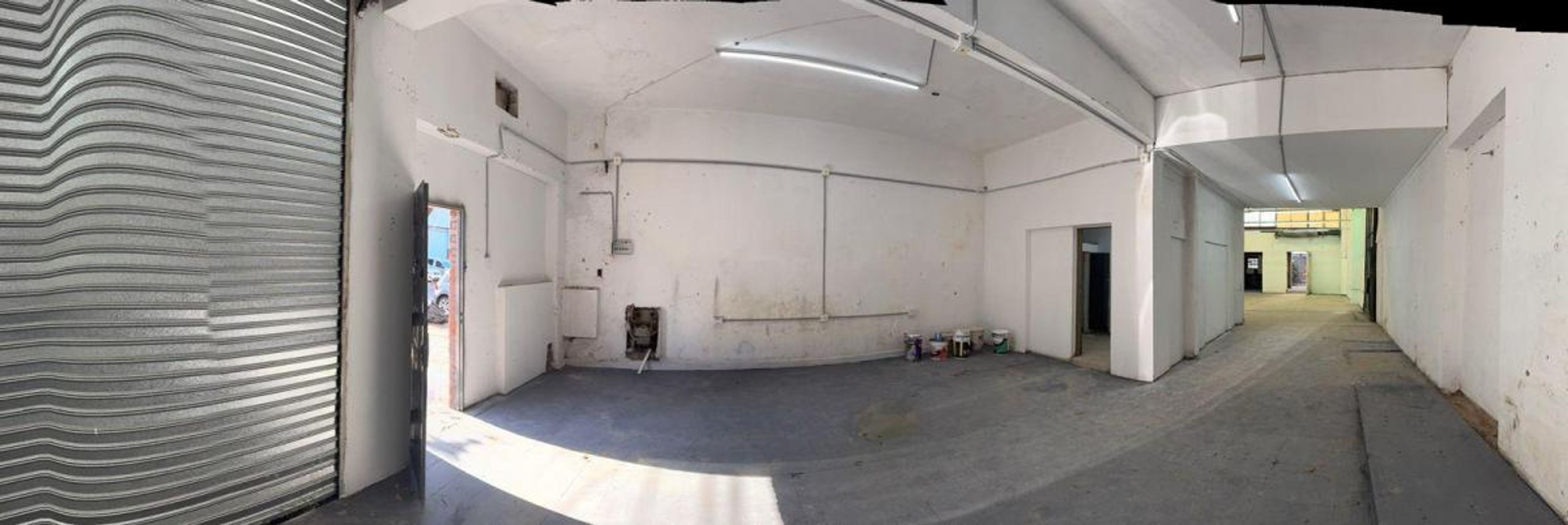 ALQUILER - LOCAL COMERCIAL DE GRANDES DIMENSIONES - REFACCIONADO A NUEVO - 8