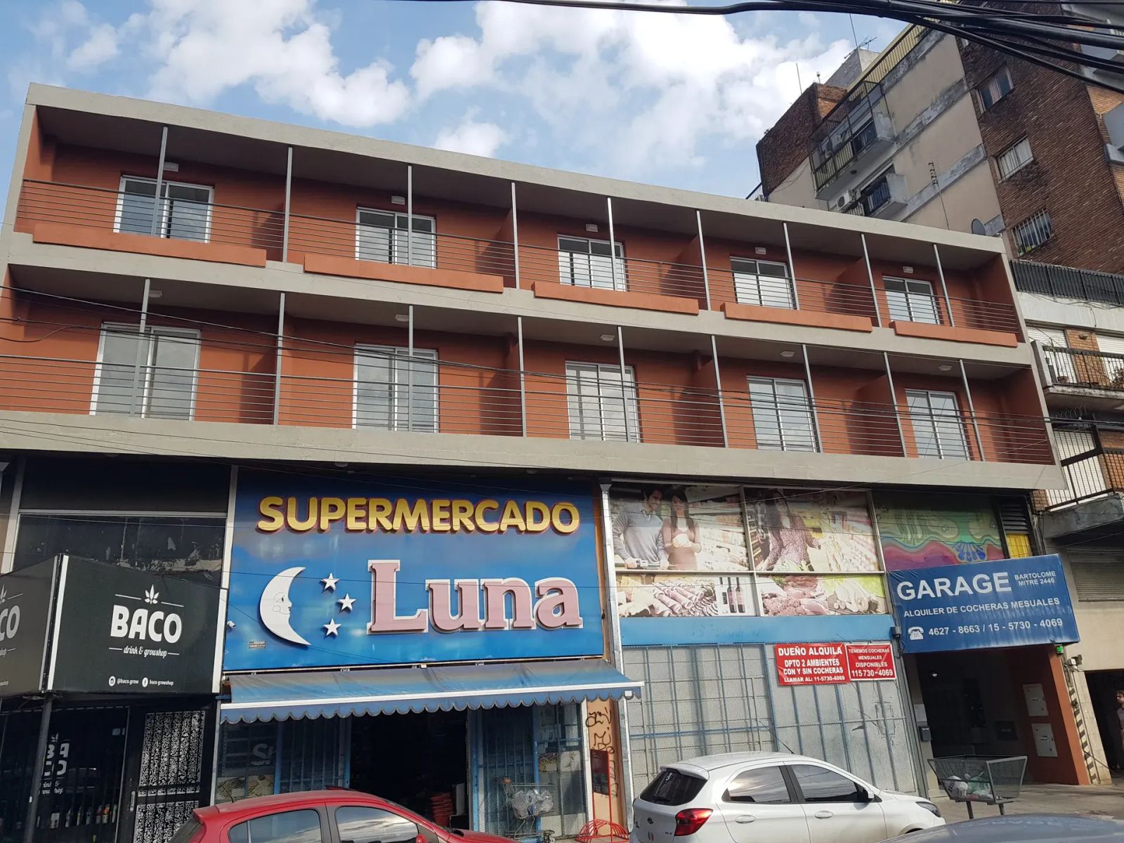 ALQUILER - MONOAMBIENTE EN PRIMER PISO - IMPECABLE ESTADO - 17