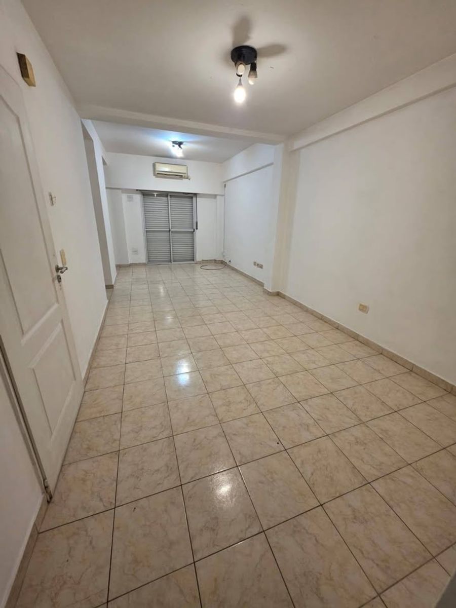 ALQUILER - DEPARTAMENTO 2 AMBIENTES AL FRENTE - SEMIPISO - 3