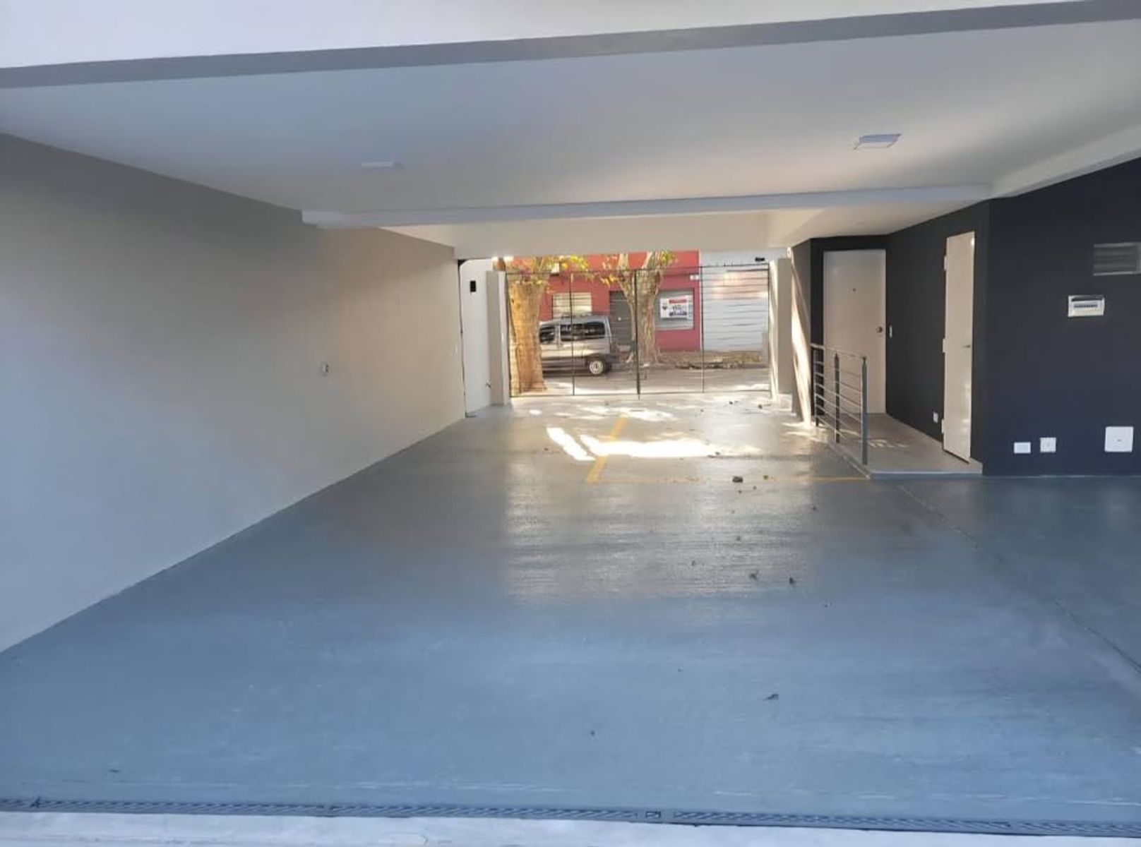ALQUILER - DEPARTAMENTO MONOAMBIENTE CON COCHERA - EN IMPECABLES CONDICIONES - 5