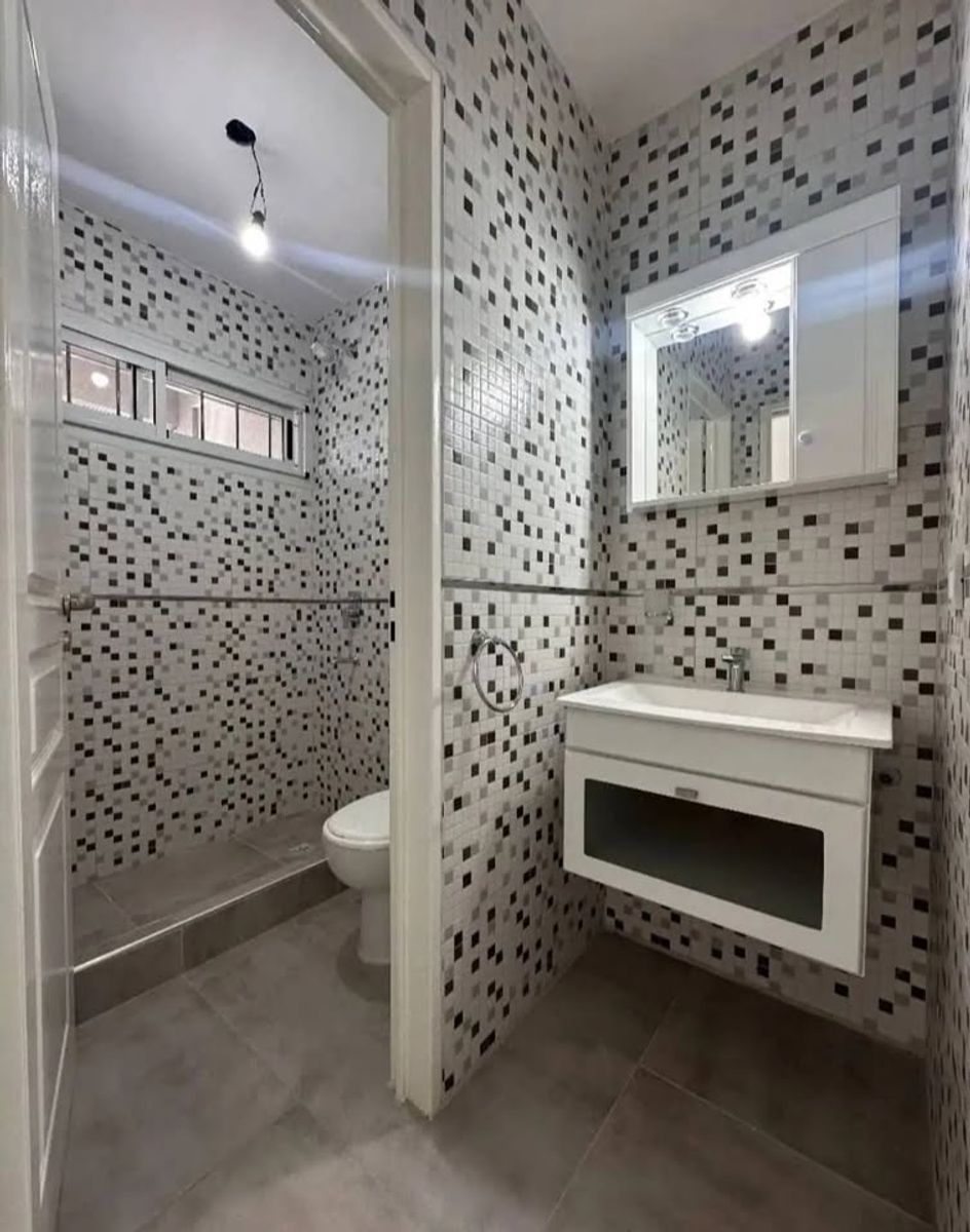 ALQUILER - DEPARTAMENTO MONOAMBIENTE CON COCHERA - EN IMPECABLES CONDICIONES - 12