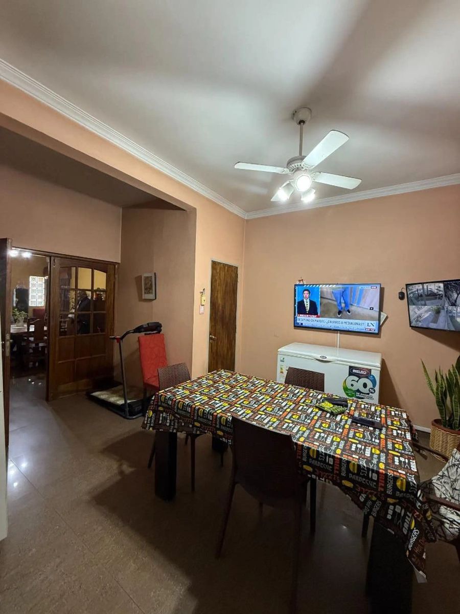 VENTA - CASA 3 AMBIENTES EN IMPECABLE ESTADO - MORÓN CENTRO - 3
