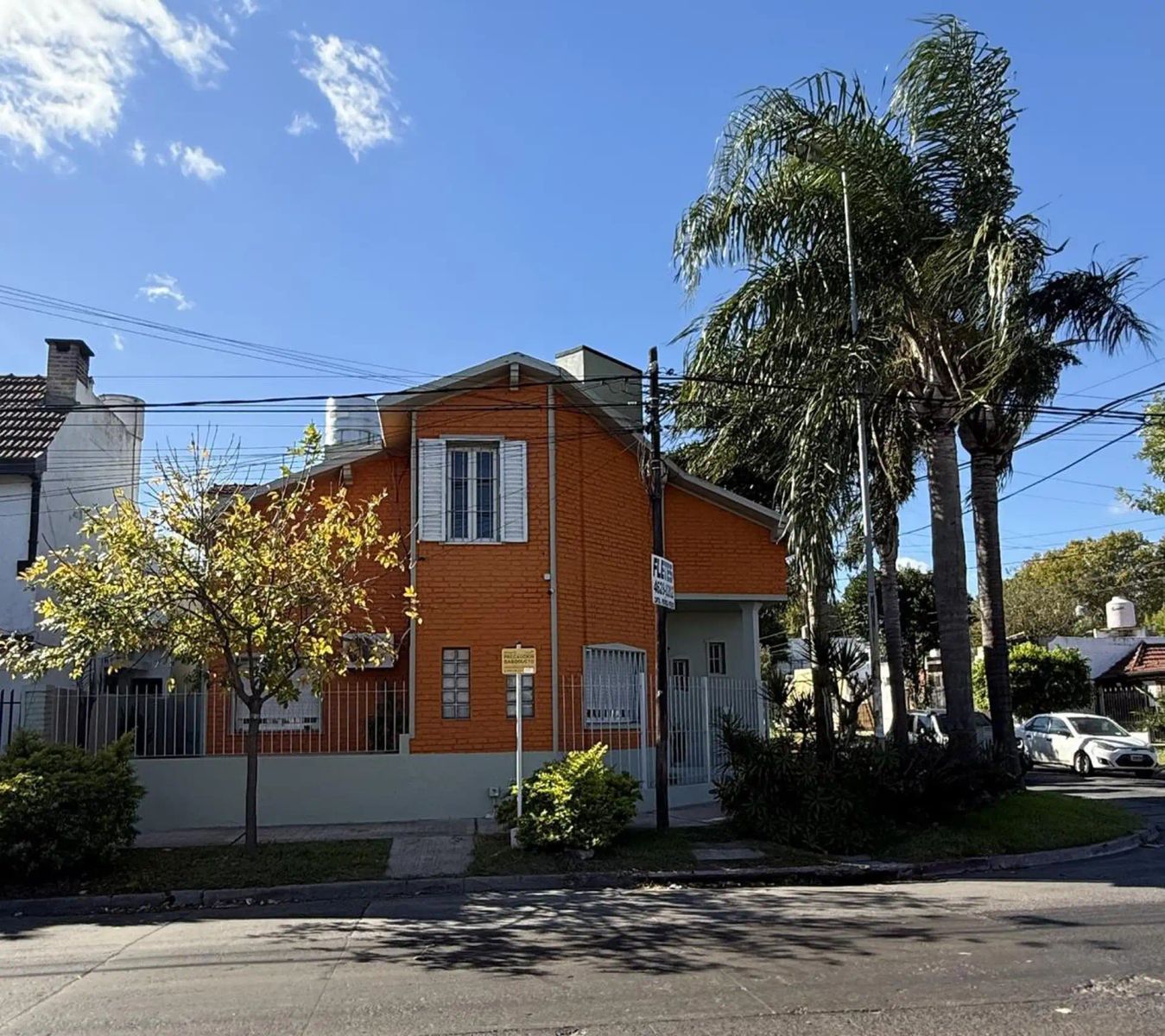 VENTA - CASA 3 AMBIENTES EN IMPECABLE ESTADO - MORÓN CENTRO - 4