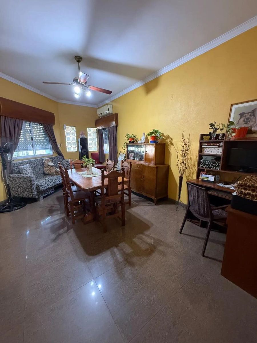 VENTA - CASA 3 AMBIENTES EN IMPECABLE ESTADO - MORÓN CENTRO - 5
