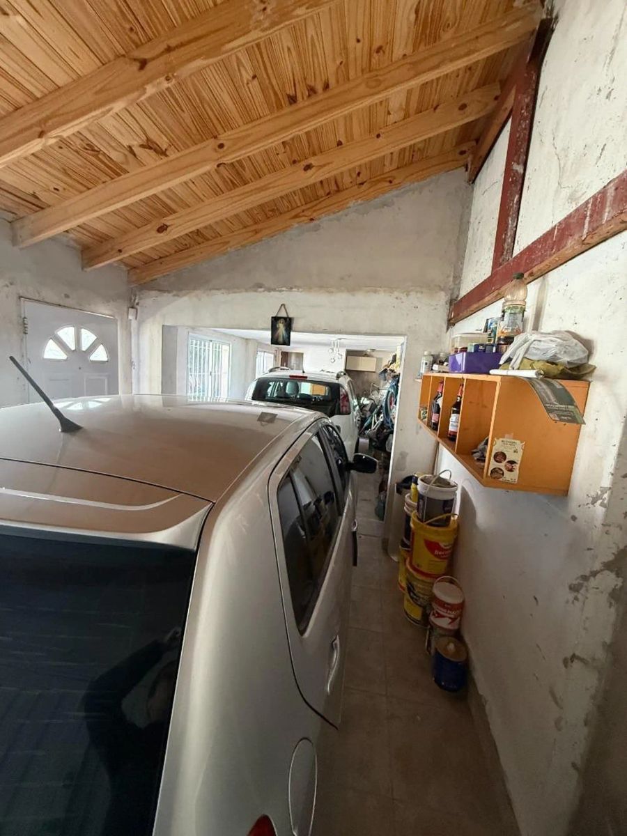 VENTA - CASA 3 AMBIENTES EN IMPECABLE ESTADO - MORÓN CENTRO - 23
