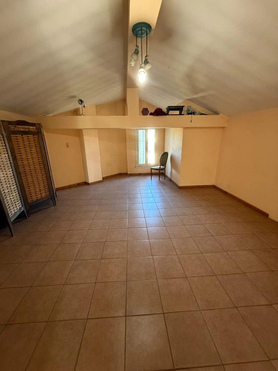 VENTA - CASA 3 AMBIENTES EN IMPECABLE ESTADO - MORÓN CENTRO - 30