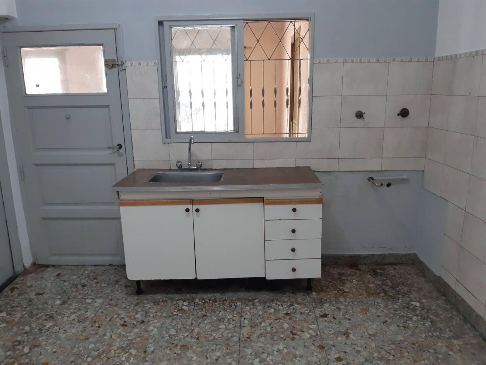 ALQUILER - GRAN CASA 3 AMBIENTES - VILLA LUZURIAGA - 3