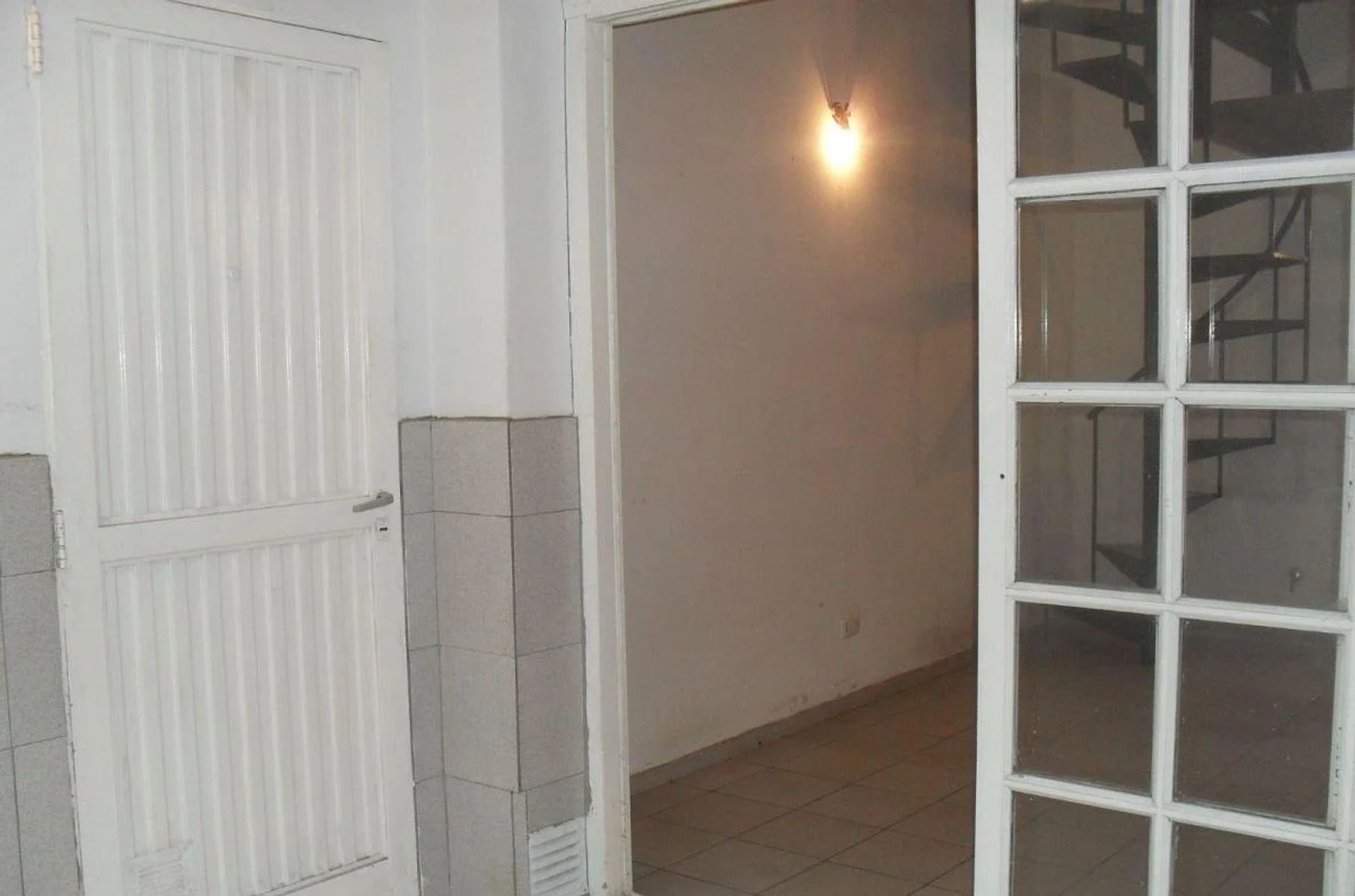 VENTA - ACOGEDOR DEPARTAMENTO TIPO PH 3 AMBIENTES - LANÚS ESTE - 4