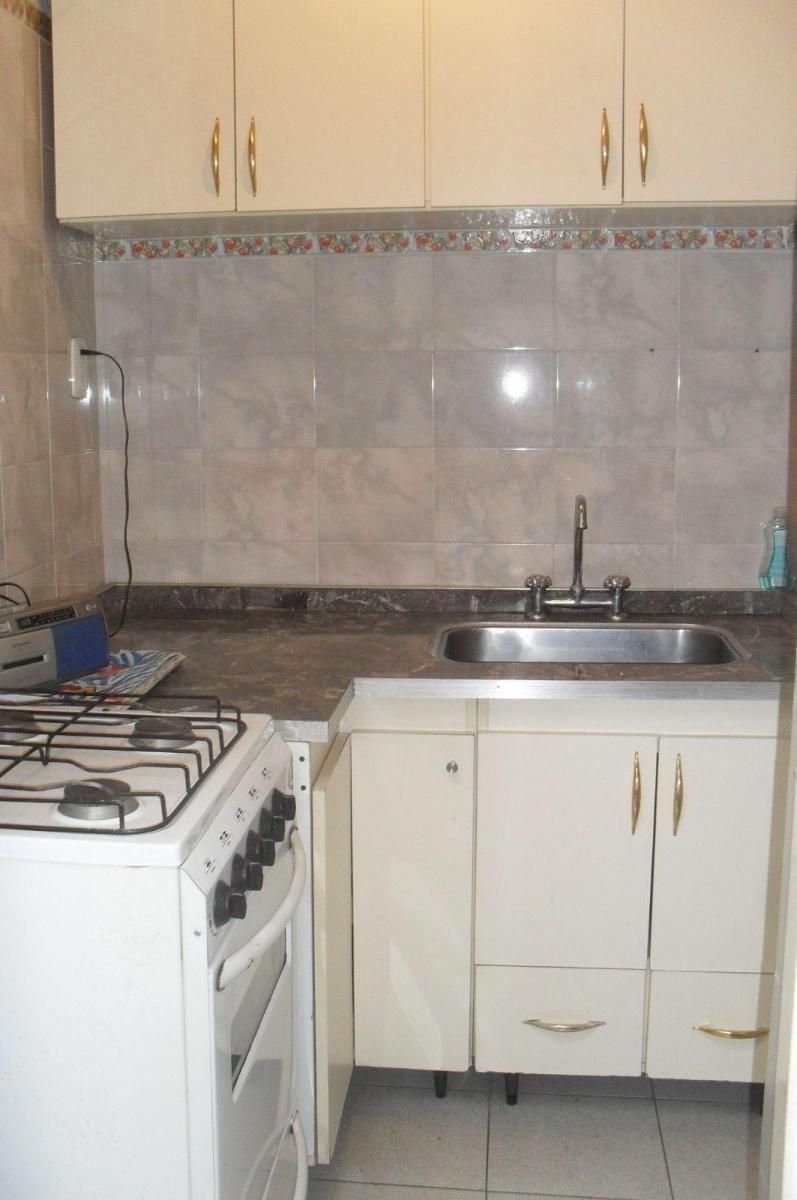 VENTA - ACOGEDOR DEPARTAMENTO TIPO PH 3 AMBIENTES - LANÚS ESTE - 11