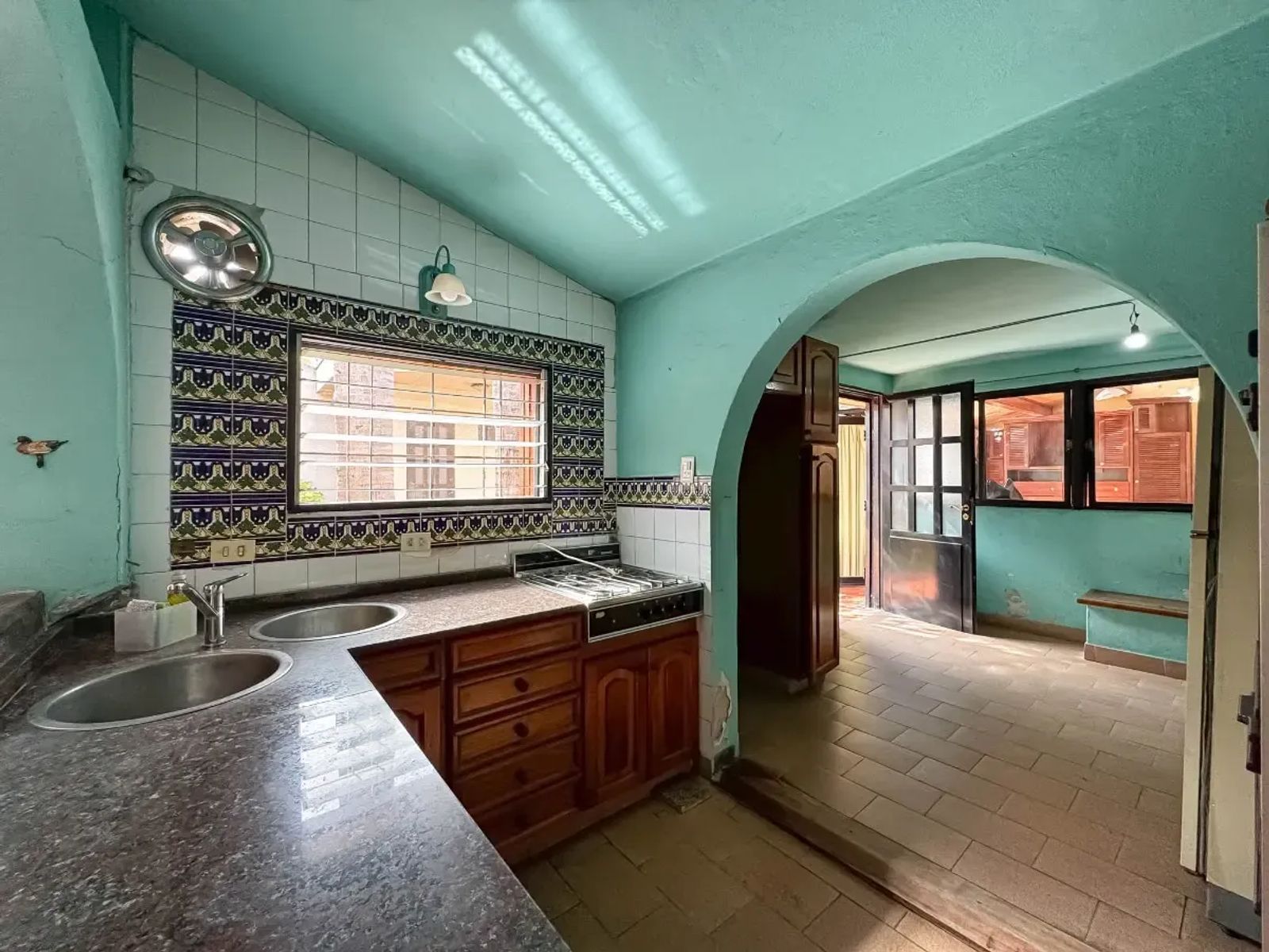 VENTA - GRAN CASA 3 AMBIENTES - CASTELAR CENTRO - 6