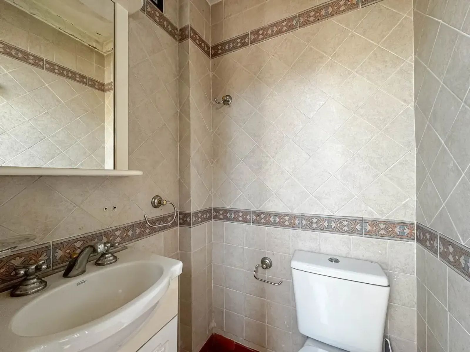 VENTA - GRAN CASA 3 AMBIENTES - CASTELAR CENTRO - 13