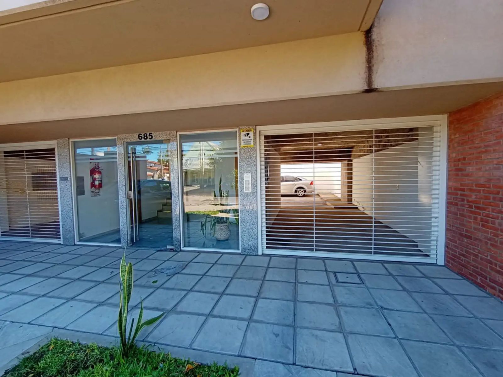 VENTA - EXCELENTE DEPARTAMENTO 2 AMBIENTES A ESTRENAR - CON COCHERA - 2