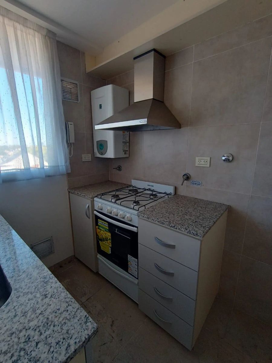 VENTA - EXCELENTE DEPARTAMENTO 2 AMBIENTES A ESTRENAR - CON COCHERA - 8