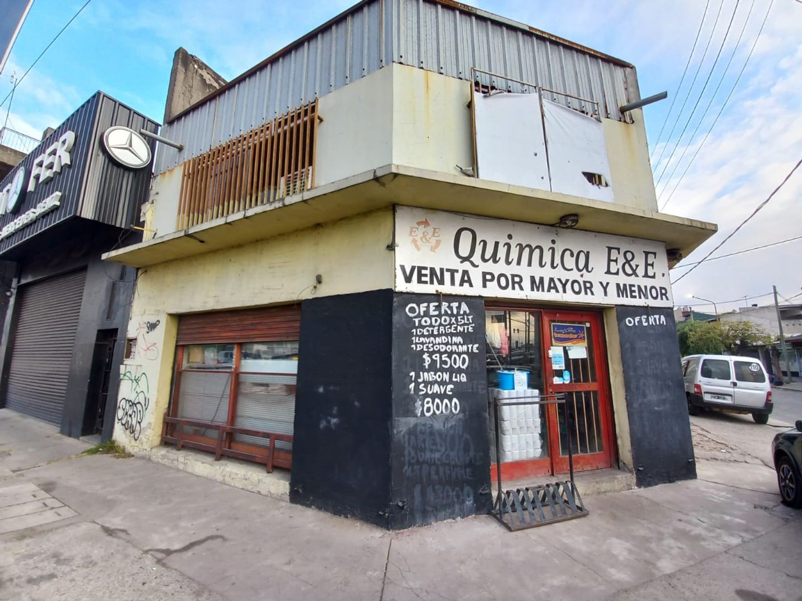 VENTA - IMPORTANTE LOCAL / DEPÓSITO INDUSTRIAL EN ESQUINA - 3