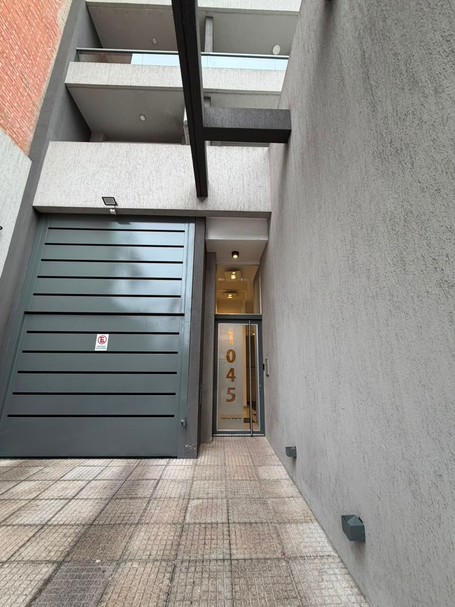 ALQUILER - EXCELENTE DEPARTAMENTO MONOAMBIENTE EN ESTADO IMPECABLE - 5TO PISO - 3