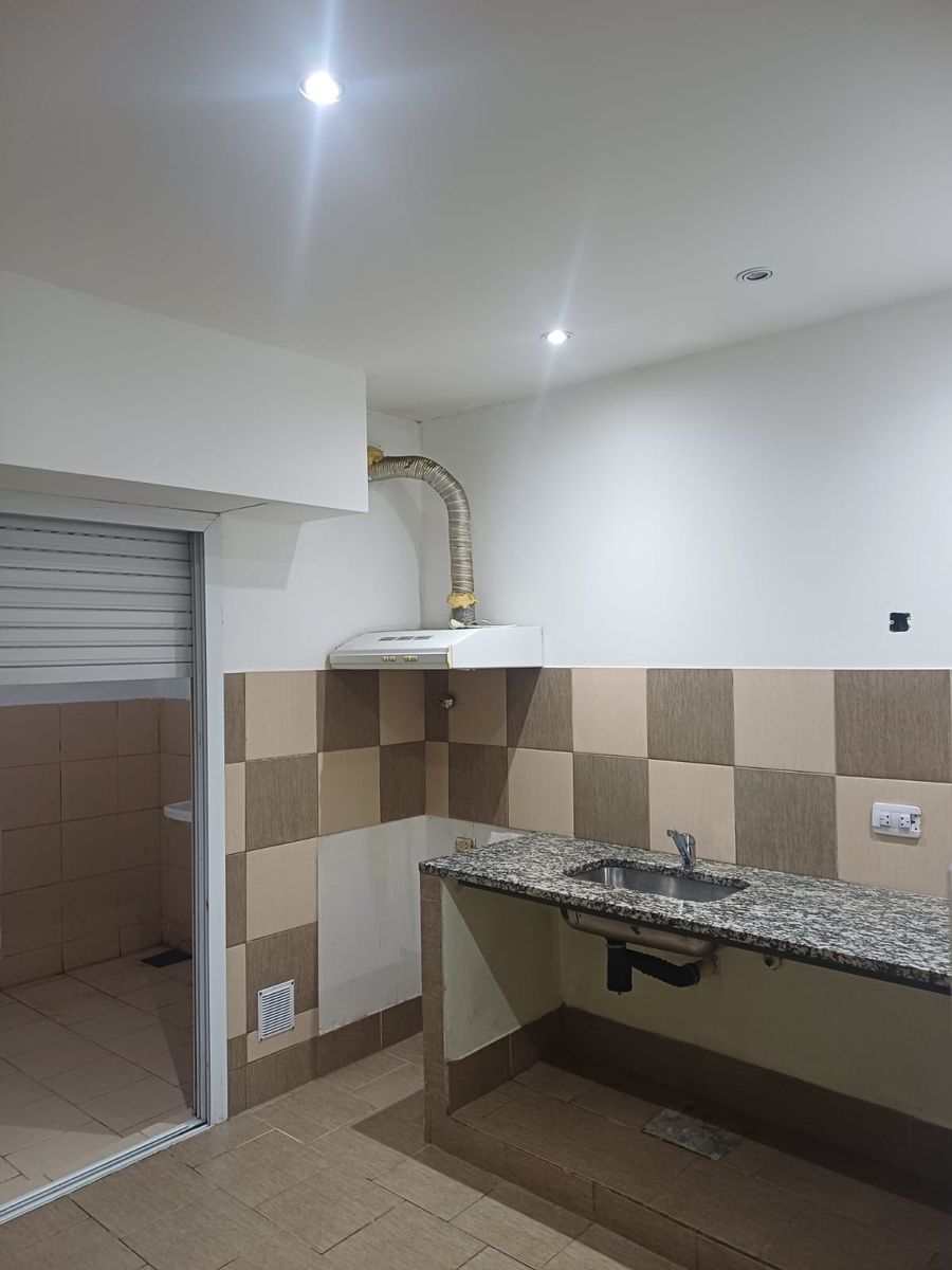 ALQUILER - DEPARTAMENTO 3 AMBIENTES C/LAVADERO - SAN JUSTO — foto 12