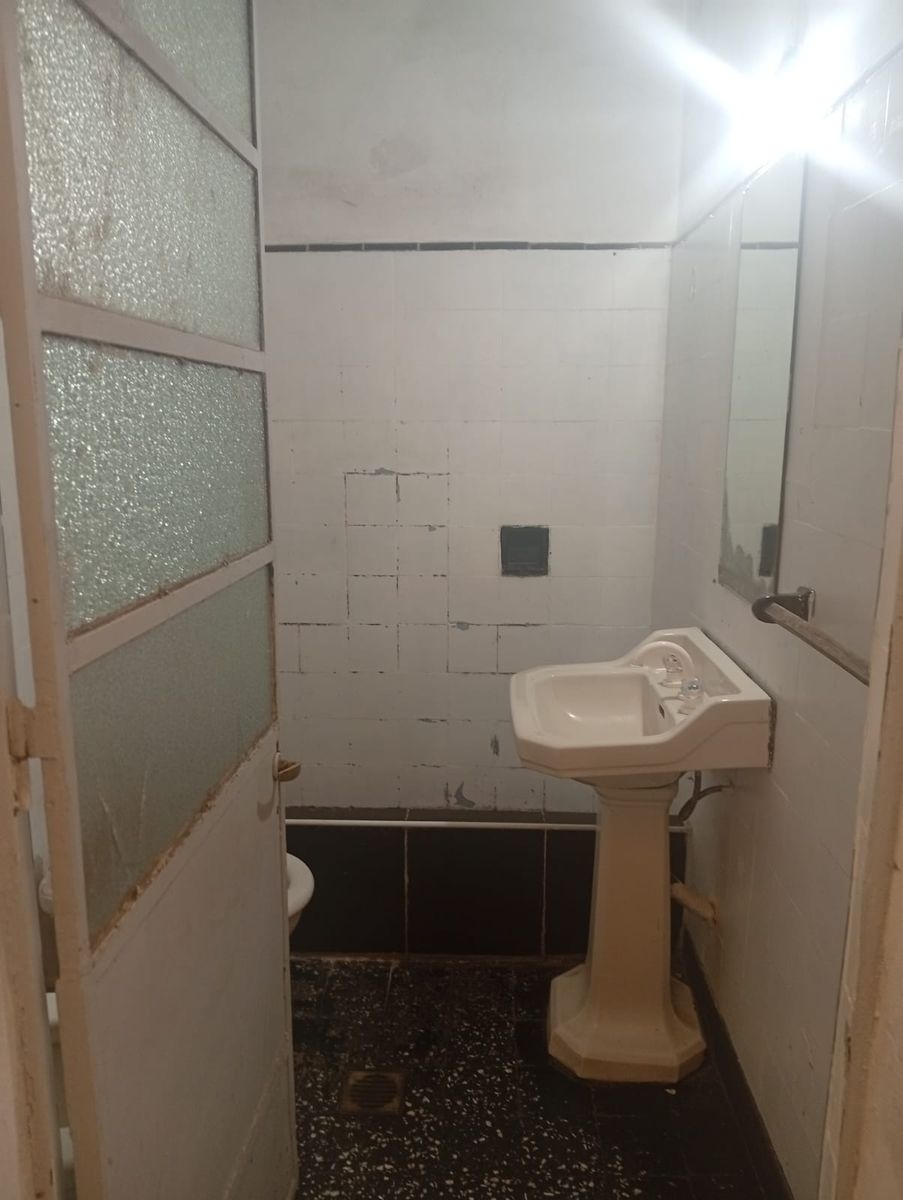 ALQUILER - DEPARTAMENTO 3 AMBIENTES C/PATIO - 16
