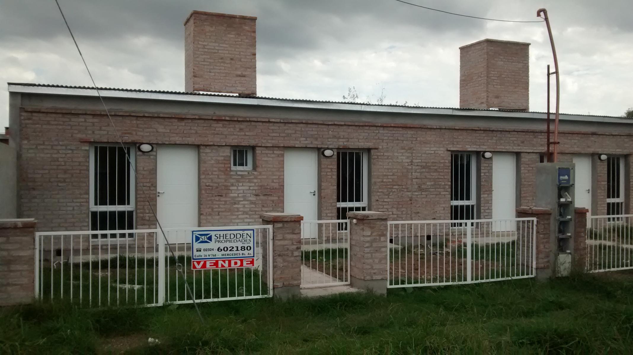 Muy lindo monoambiente con entrada para auto y patio. - 5