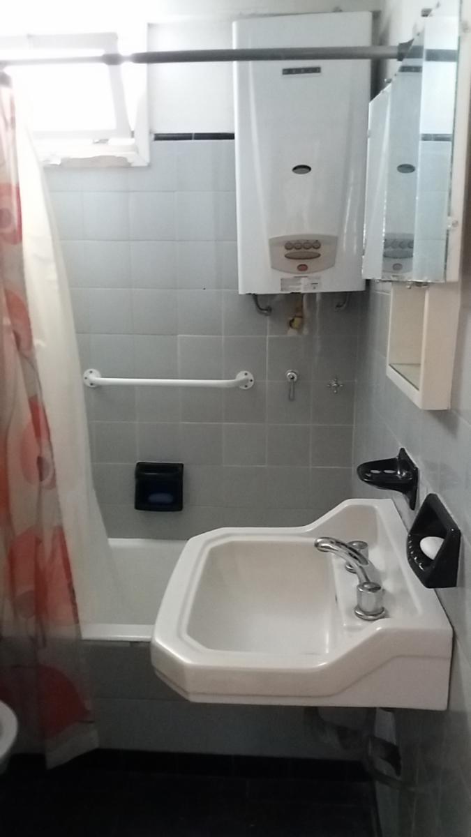 Excelente semipiso de 2 dormitorios con cochera — foto 14
