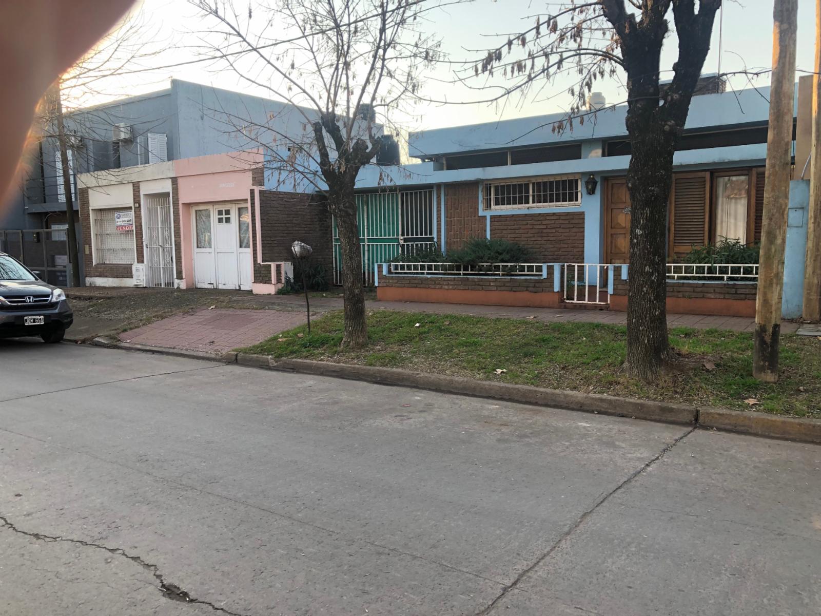 Casa y departamento independiente en un mismo terreno. — foto 2