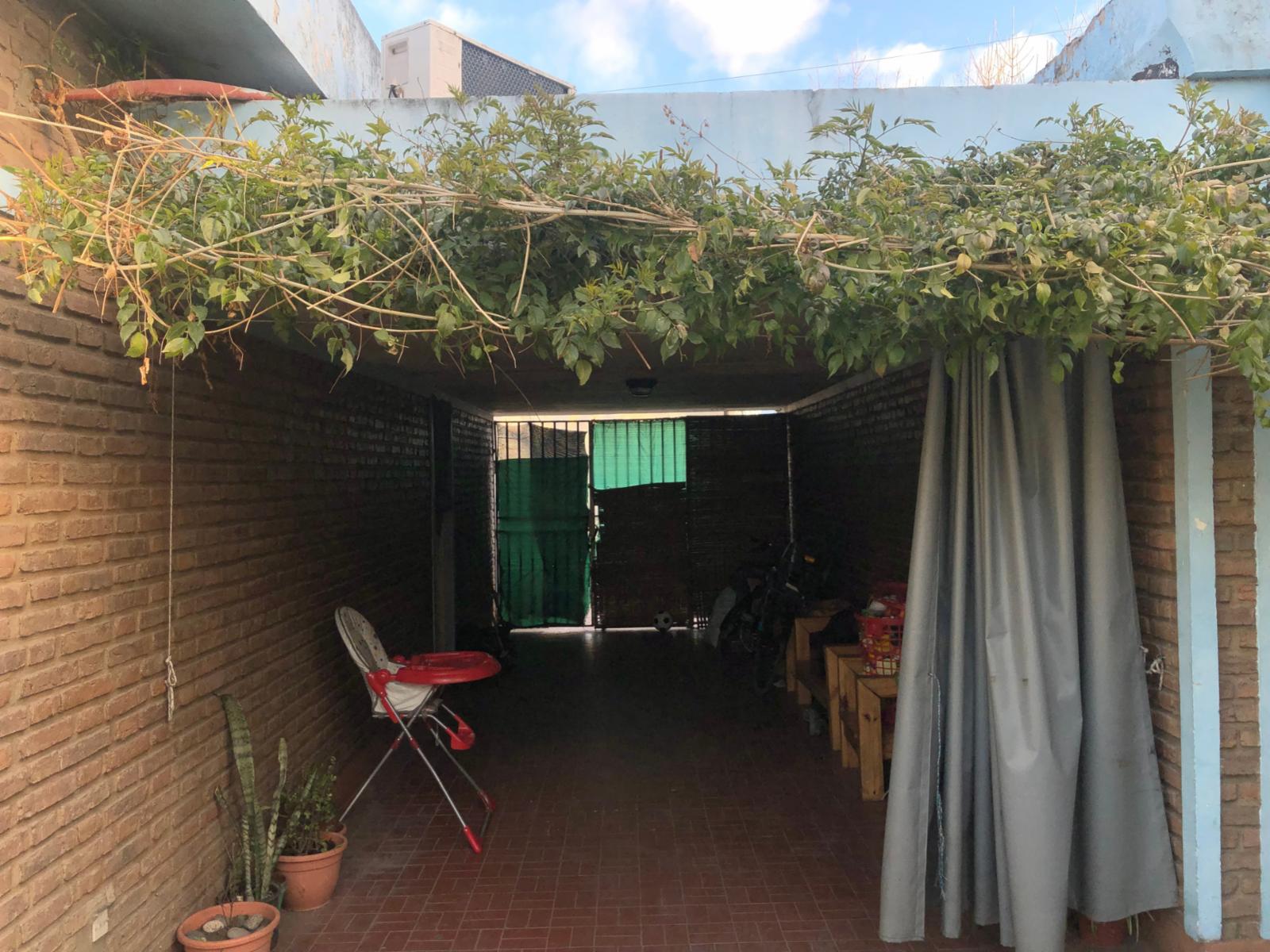 Casa y departamento independiente en un mismo terreno. — foto 14