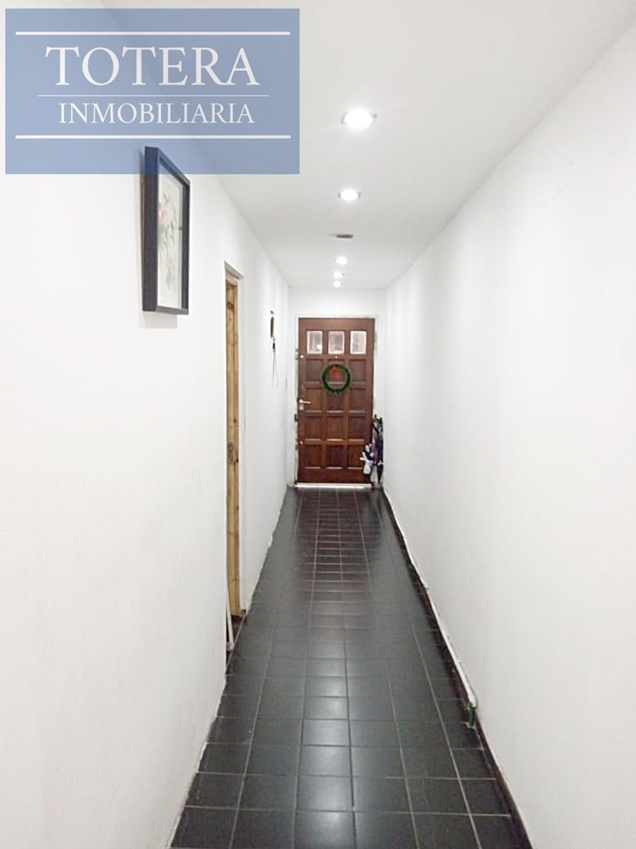 Casa PH P. Baja 4 ambientes al frente con Garage — foto 3