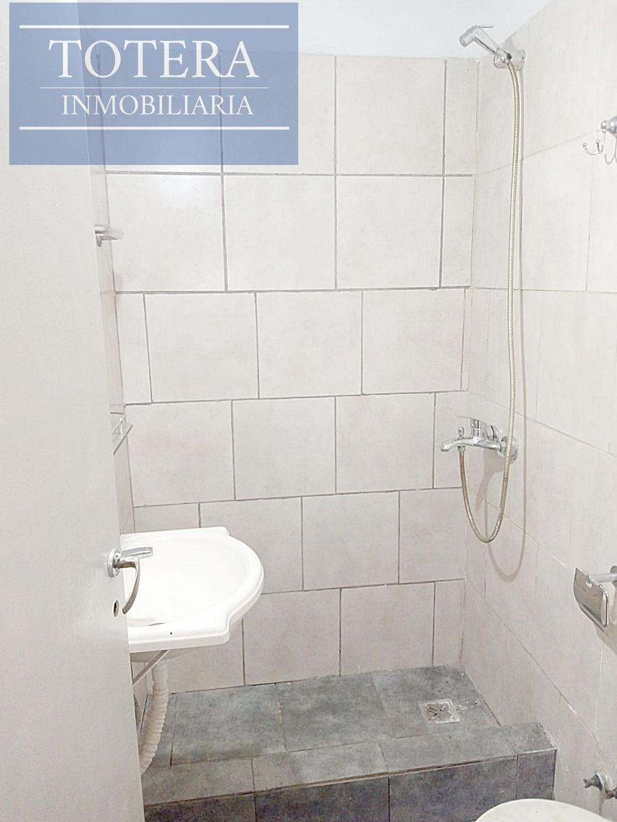 Departamento 1 ambiente P. baja al frente - 2