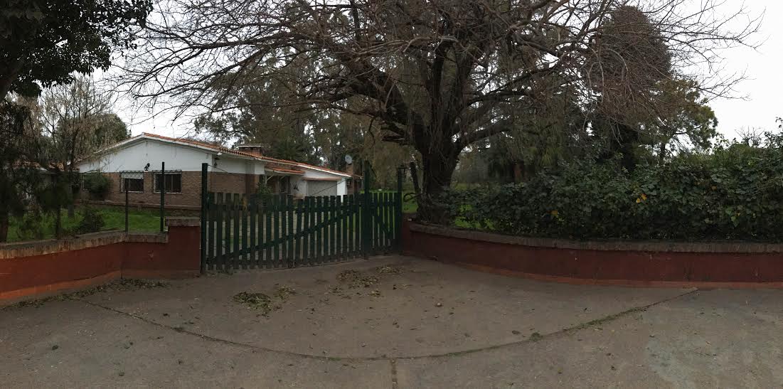 CASA DE TRES DORMITORIOS CON AMPLIO JARDIN — foto 2