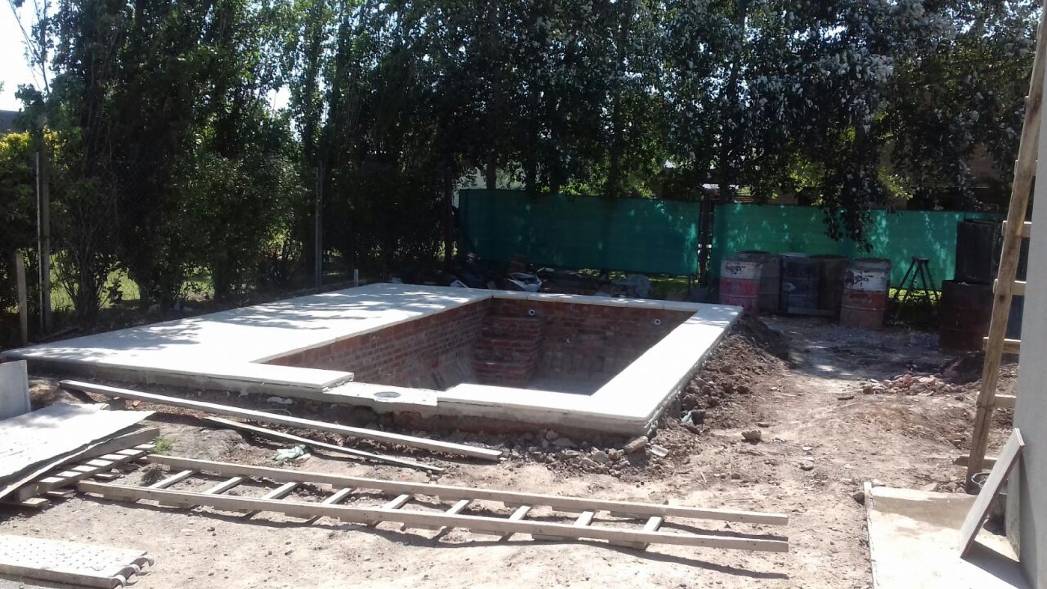 CASA TRES DORMITORIOS EN CONSTRUCCIÓN BARRIO DON JUAN - FUNES — foto 12