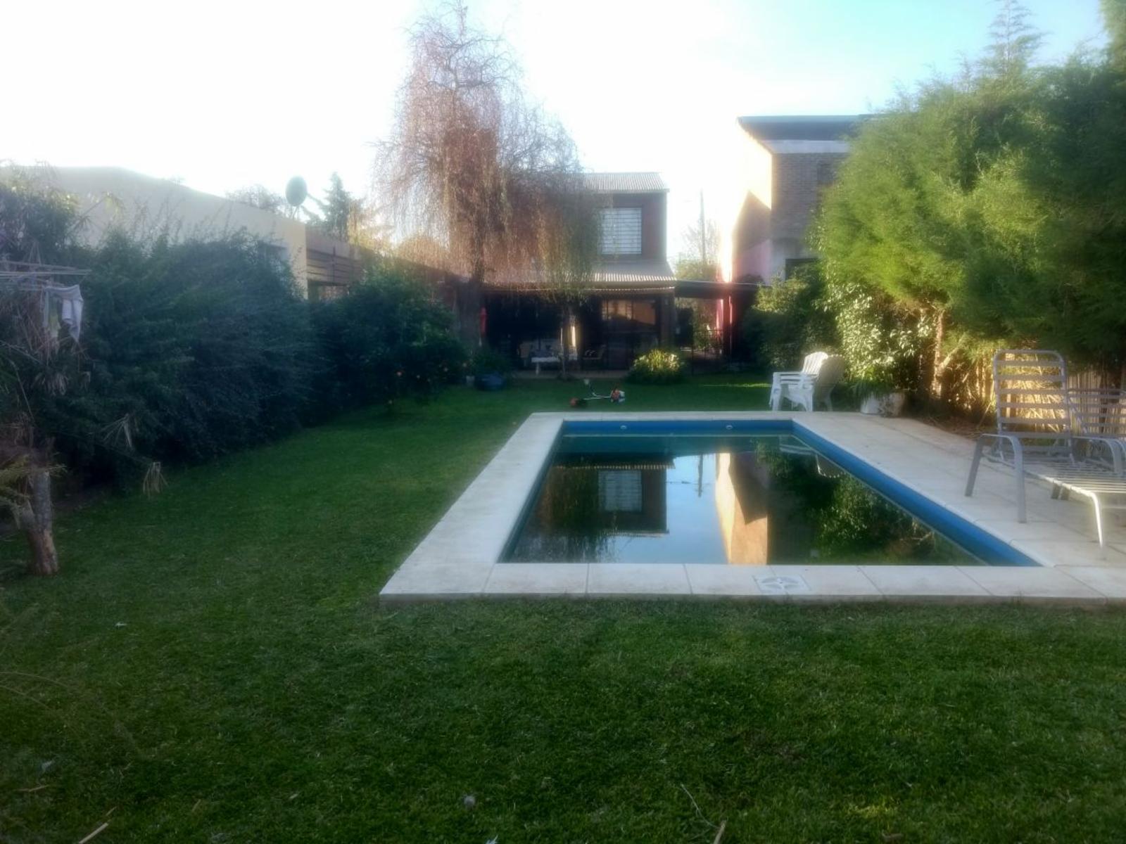 CASA 3 DORMITORIOS. PILETA. QUINCHO. FUNES. — foto 13