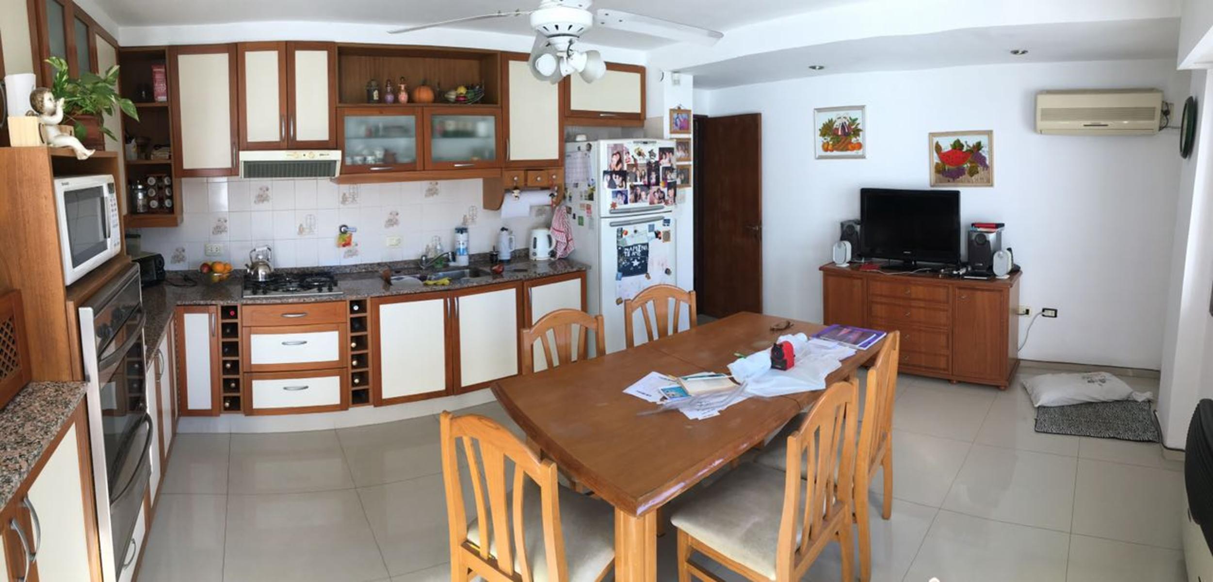 CASA 2 PLANTAS. 3 DORMITORIOS. JARDÍN, QUINCHO. COCHERA. BARRIO PARQUE. — foto 11