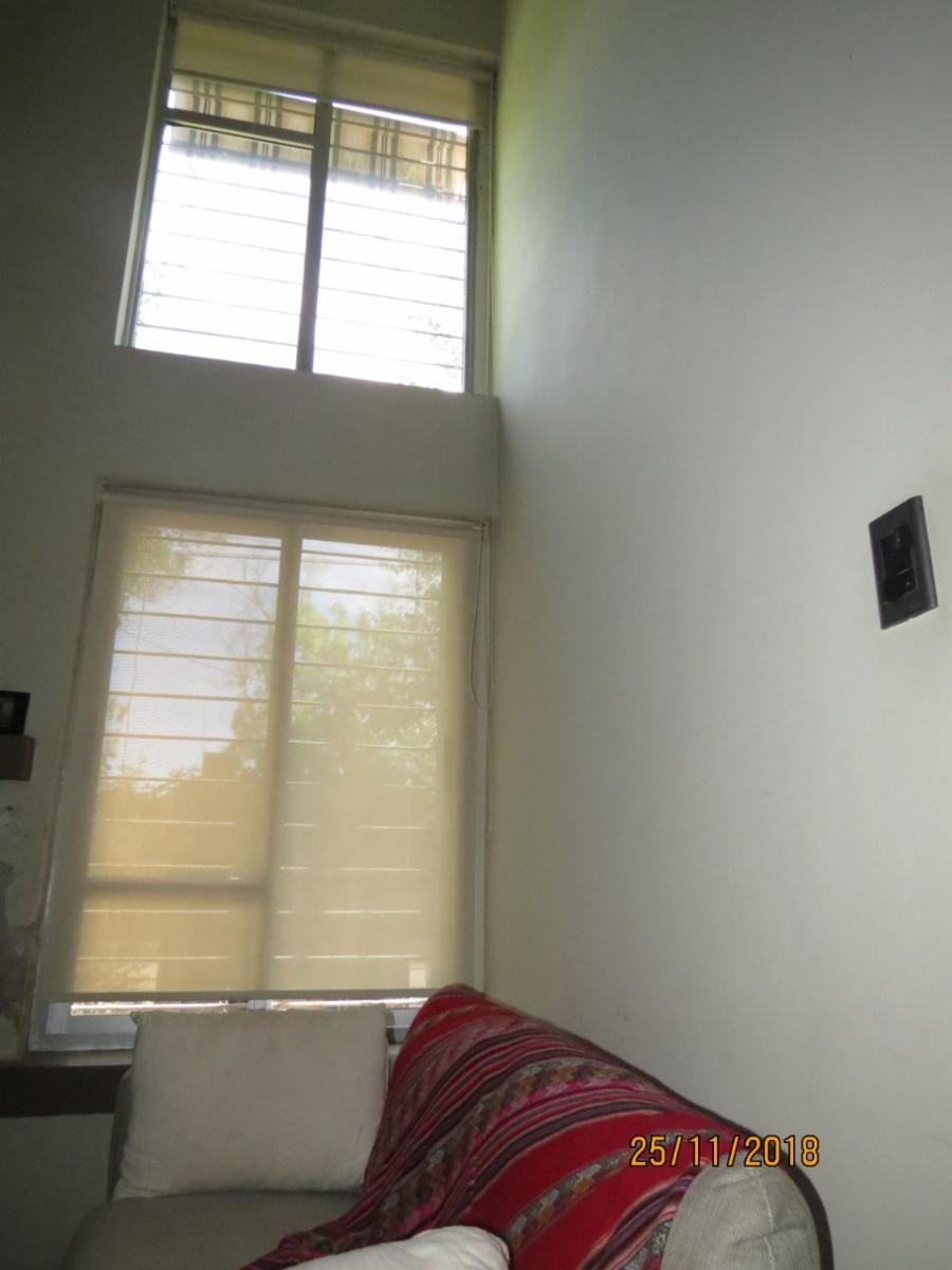 EXCELENTE CASA EN FUNES. 2 DORMITORIOS. PISCINA. QUINCHO. COCHERA. — foto 9
